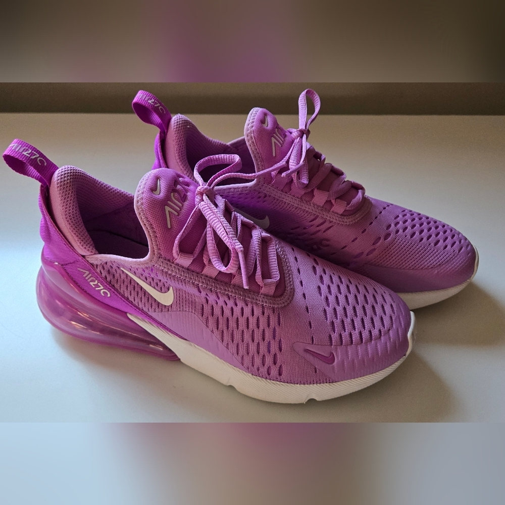 Nike Air Max 270 Pink Sneakers - Picture 3 of 8